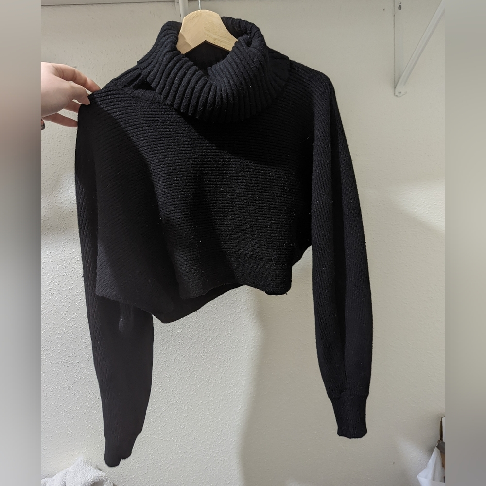 House of Harlow, purchased from T.J. Maxx, worn 2 times.